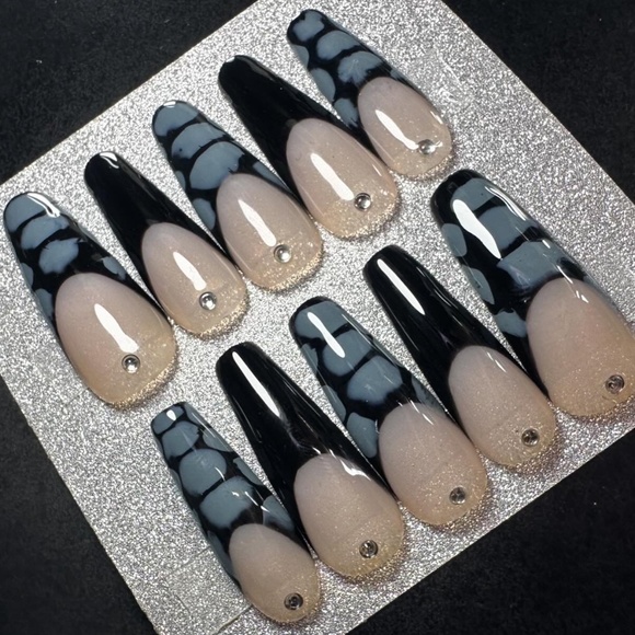 long coffin gray and black fresh tip crocodile handmade press on nails - Picture 3 of 6